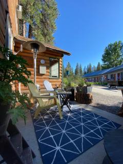 Columbia Point Resort - 1