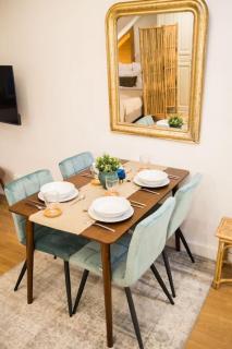 Spacious studio in Paris Hyper Center - Smart TV & WIFI - 4P - Parijs - 4