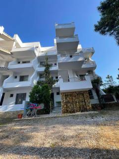 Aparthotel Vila Tufi - Velipojë - 3