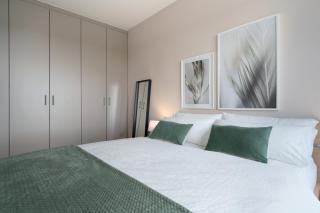 SHS HOMES-LUXE HIGHRISE, 2 BEDROOMS, KITCHEN, FREE PARKING, STUNNING VIEW, LARGE TARRASSE, Workspace - Hasselt - 2