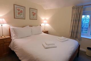 Anne Cottage, Bakewell, in the Peak District - 2