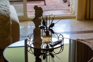 Next to Puente Romano Newly done Modern style 5 star Luxury stay - Marbella - 0