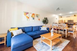 Super Comfy and Spacious 3 Bedroom 10 minutes from Disney, with major shopping 4 minutes away - Kissimmee - 9