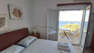 Breezy Beach House - Agia Marina Mikrolimanou - 9