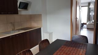 Apt with 6 single beds - 2