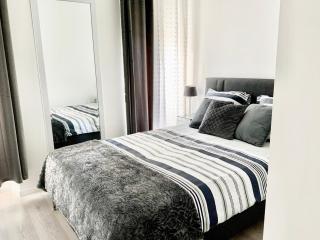EXECUTIVE DOUBLE ROOM WITH EN-SUITE IN GUEST HOUSE CITY CENTRE r4 - 6