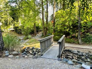 Outside Inn - Nevada City - 2