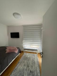 Apartman Sisters - 4