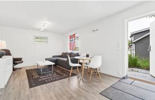 Lovely 1 bedroom downstairs condo with free parking place - Svolvær - 5