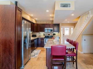 Moonlight Beach Villa & Studio - 4