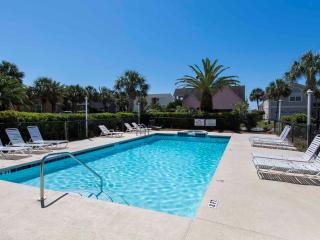 Dominica at Port-O-Call - Destin - 6