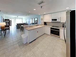 Emerald Isle #304 - Pensacola Beach - 4
