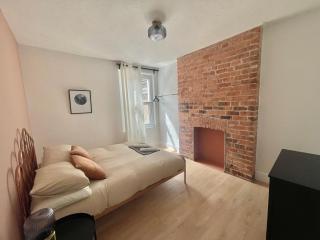 Beautiful Family Home in the Heart of Swansea - 4