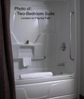 Stay in Gros Morne - Rocky Harbour - 3