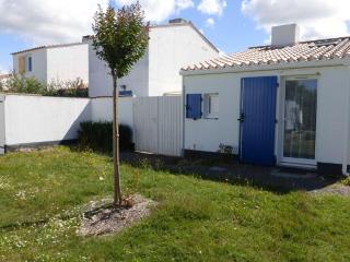 Maison 3 pièces pour 5 personnes à 1,5 km de la mer avec piscine, tennis et parking privé - FR-1-224A-58 - Bretignolles-sur-Mer - 0