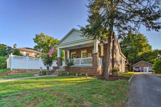 Modern, Sun-Lit Retreat with Fire Pit and Yard! - Jefferson City - 8