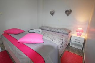 Groundfloor apartment Rustica with 2 bedrooms - Ljubač - 1