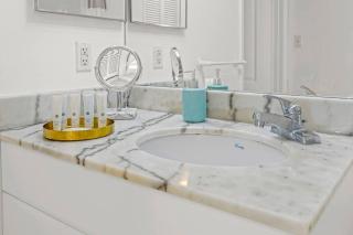 High Floor Unit Located in Brickell - Free Parking - Miami - 1