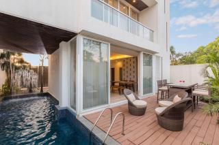 StayVista's Cascades - Mountain-View Villa with Pool, Deck & Balconies - Lonavala - 9