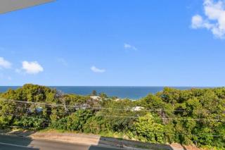 Seaview Tce Spectacular Home with Stunning Ocean and Headland Views - Sunshine Beach - 5