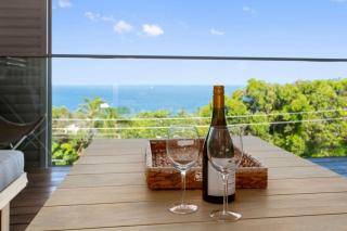 Seaview Tce Spectacular Home with Stunning Ocean and Headland Views - Sunshine Beach - 4
