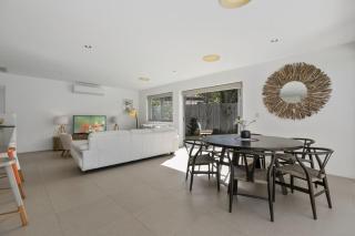 Seaview Tce Picture Perfect in Northern Sunshine Beach - Sunshine Beach - 7