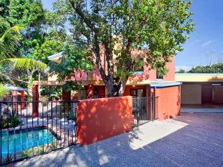 Ross Cres Spacious Private Beach House - Sunshine Beach - 1