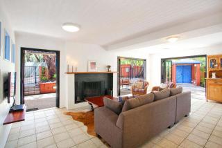 Ross Cres Spacious Private Beach House - Sunshine Beach - 9