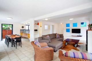 Ross Cres Spacious Private Beach House - Sunshine Beach - 8