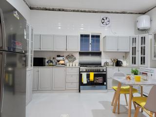 دور واسع وفخم متكامل قرب لافاندا بارك - 1