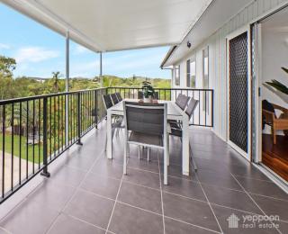 RELAX @48 CLOSE TO BEACH sleeps 7 - Yeppoon - 3