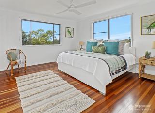 RELAX @48 CLOSE TO BEACH sleeps 7 - Yeppoon - 3