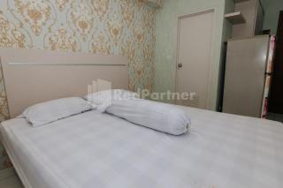RedLiving Apartemen Podomoro Golf View - Queen Room Tower Dahoma - 3