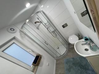 Domek nad jeziorem - 1