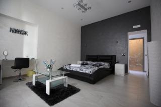 MADB&B - Naples - 0