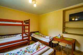 DOMEK NA ZARZECZU - 3