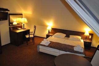 Hotel Pod Filarami - Czeladź - 4