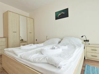 Beachfront Apartments by Marty's - Sonnenstrand - 5