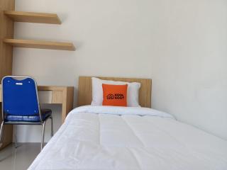 KoolKost Female Syariah near Universitas Ahmad Dahlan Kampus 3 - Minimum Stay 30 Nights - Timuran - 6