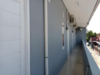 KoolKost Female Syariah near Universitas Ahmad Dahlan Kampus 3 - Minimum Stay 30 Nights - Timuran - 4