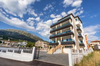 Zodea Apartments - Dobra Voda - 1
