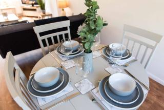 Modern three bedroom home in Castle Donington - Castle Donington - 2