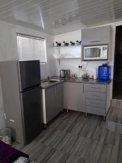 Ariah's Guesthouse and Self Catering - East London - 0