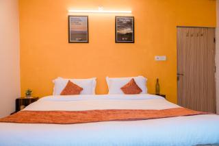 SUN 2BHK by Wabi Sabi Stays Steep Uphill walk 5 Mins - Mussoorie - 7