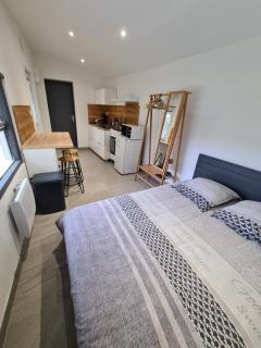 Mini maison indépendante avec terrasse - 8