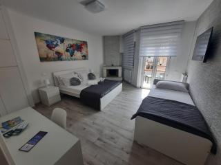 GUEST HOUSE TRA CIELO E MARE - Nettuno - 0