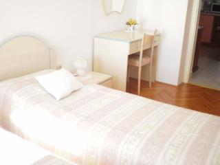 Apartments Pinezić - 9