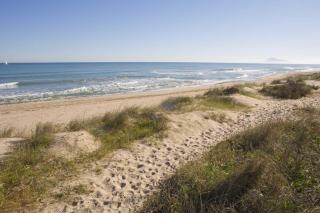 4 Bedrooms Apartment - 2 Mins Walk to Seafront - 2