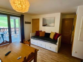 Appartement rénové face aux pistes avec grande terrasse sud – Accès direct et toutes commodités ! - FR-1-445-142 - Monginevro - 7