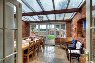 The White House - Bridport - 8